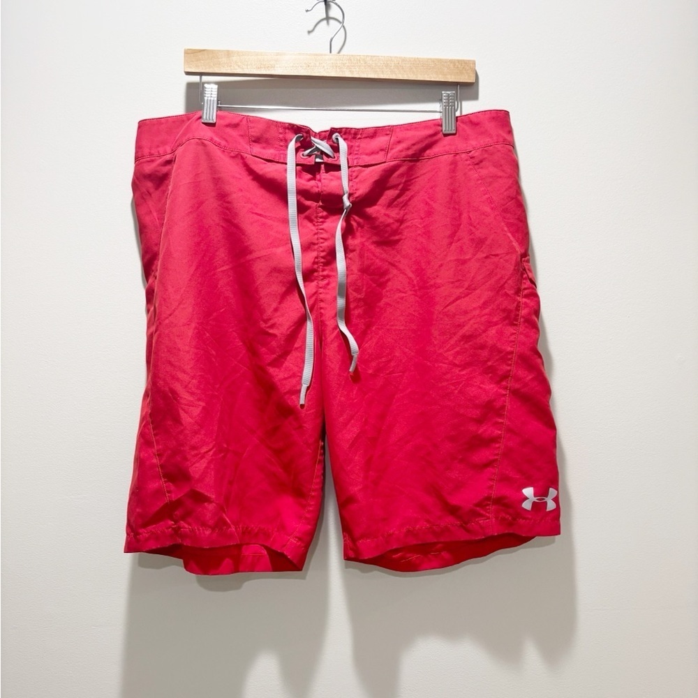 Under Armour • Men's Red HeatGear Loose Swim Board Shorts Size 38